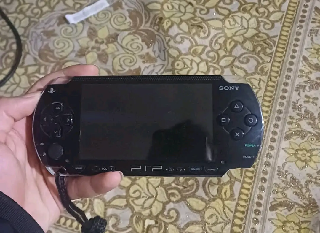 بلاي ستيشن محمول
