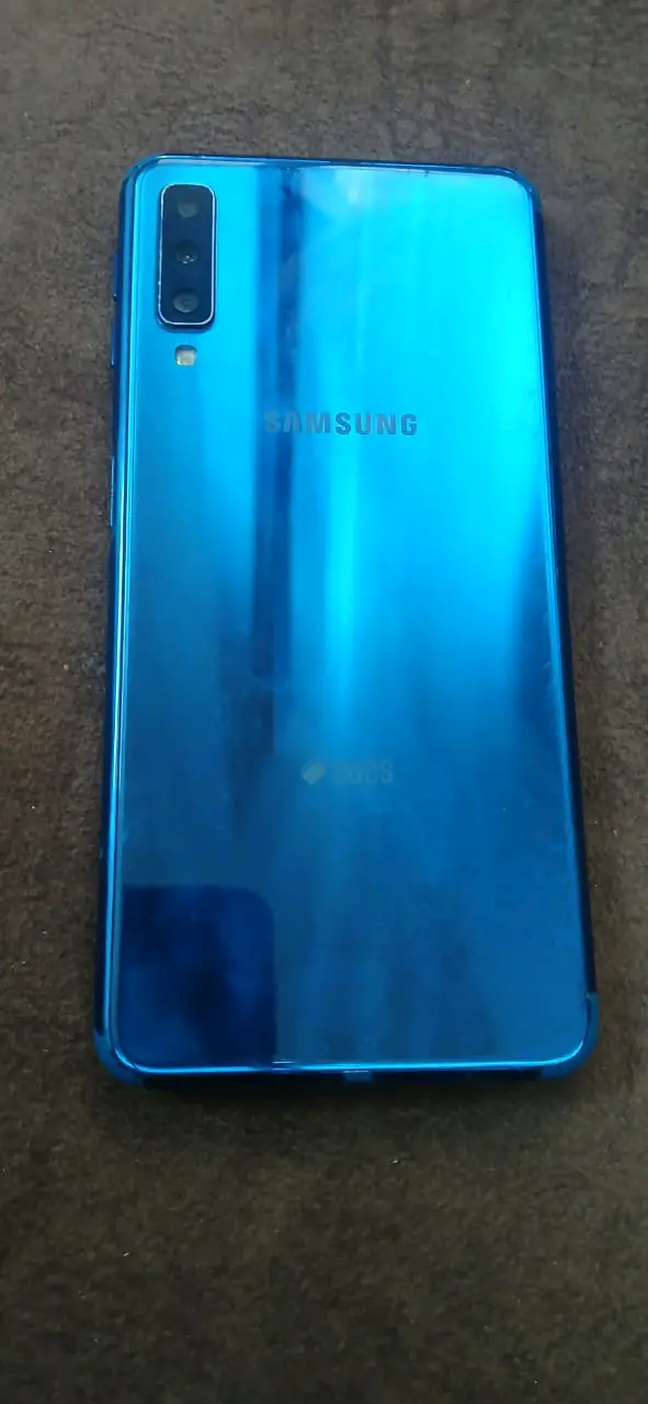 هاتف Samsung شبه جديد