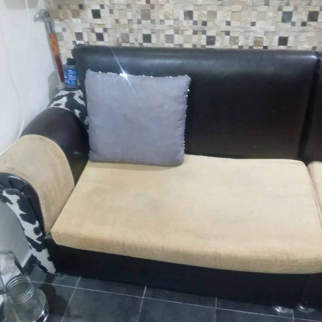 3 كنبايات مستعملة